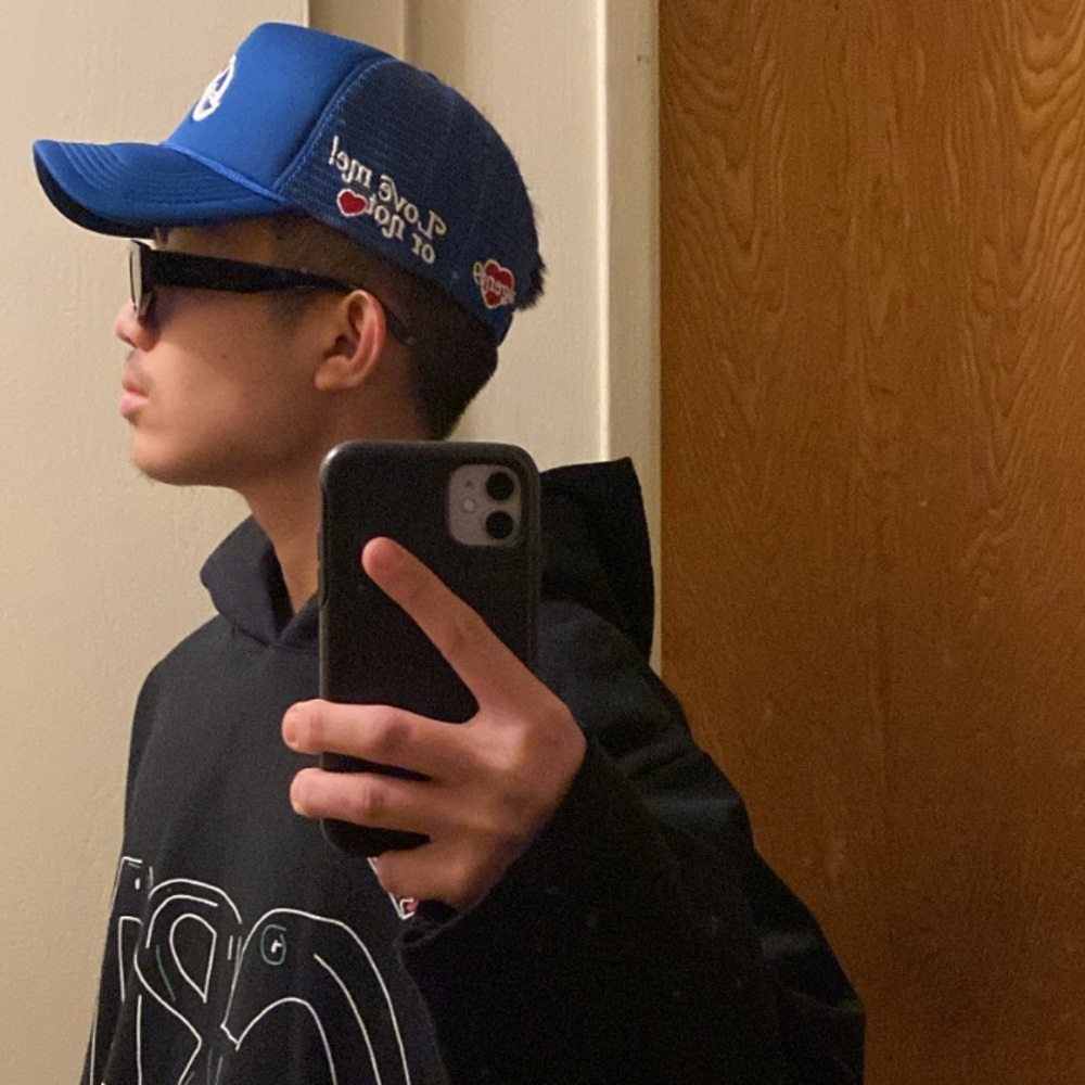 Meet your Posher, Augelio